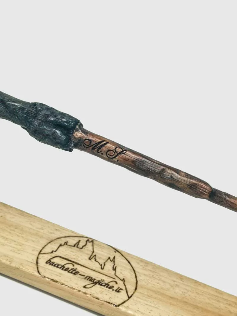 Bacchetta-Harry-Potter-con-iniziali